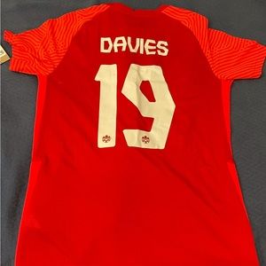 Nike canada soccer jersey football red Davies NEW large size